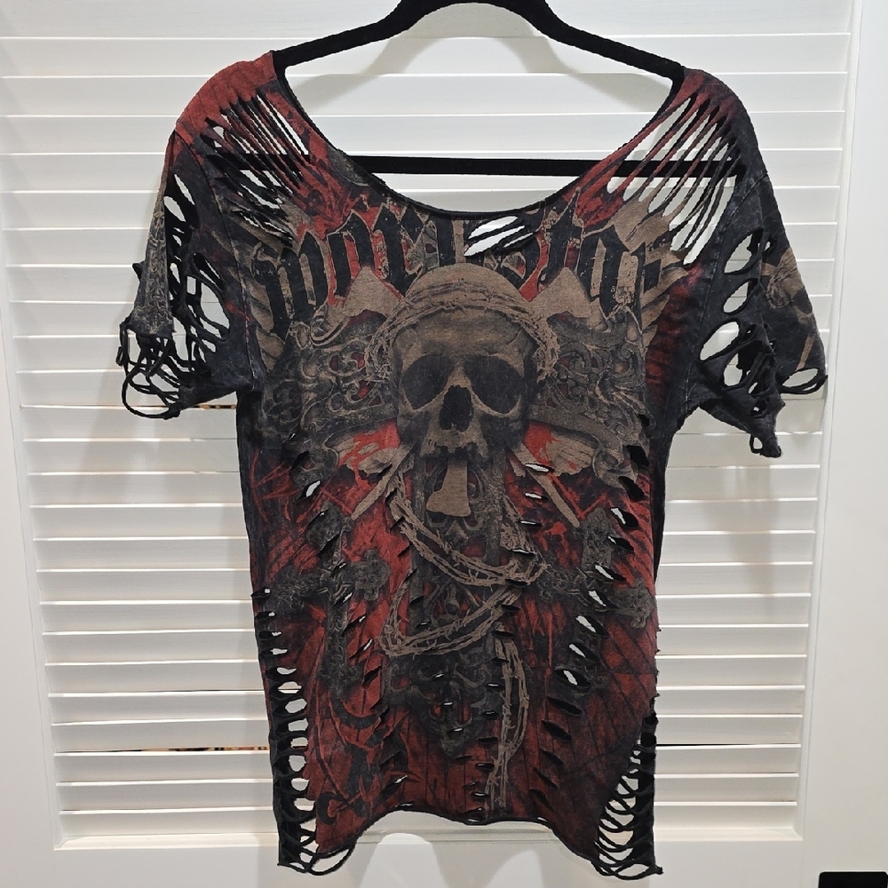 Wornstar Distressed Slash Cut Skull Graphic T-Shirt. New Without Tags. Unisex L